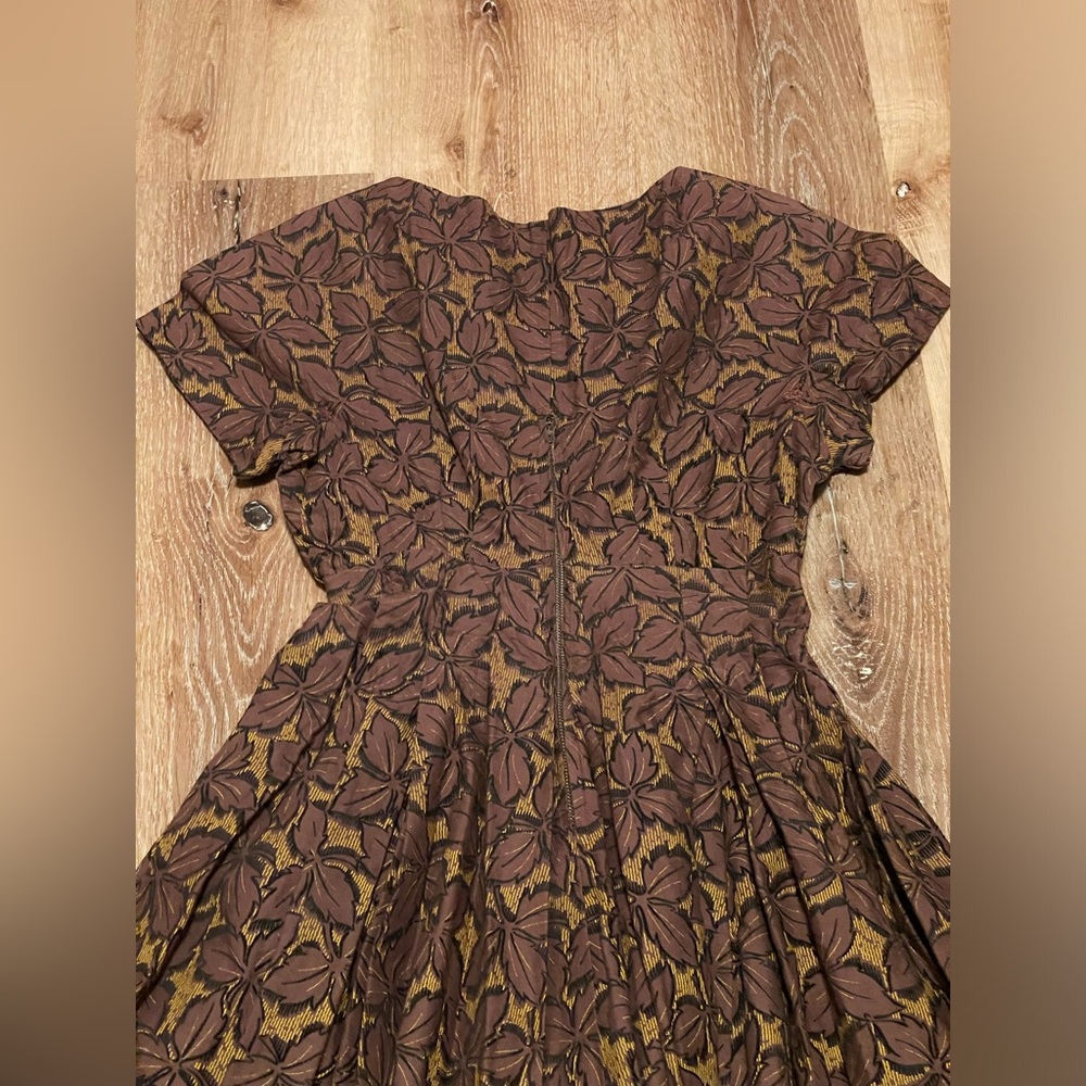 1950’s vintage brown gold fall leaves dress retro full circle skirt XS VLV pinup - Picture 8 of 11